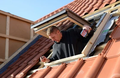 Pose de fenêtres de toit Velux à Cornusse